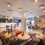 Sunny By Valamar Hotel