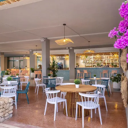 Sunny By Valamar Szálloda Makarska