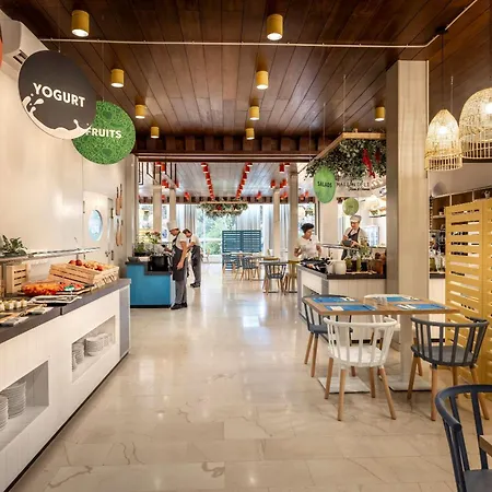 מלון Sunny By Valamar