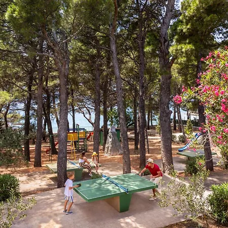 Sunny By Valamar Hotell