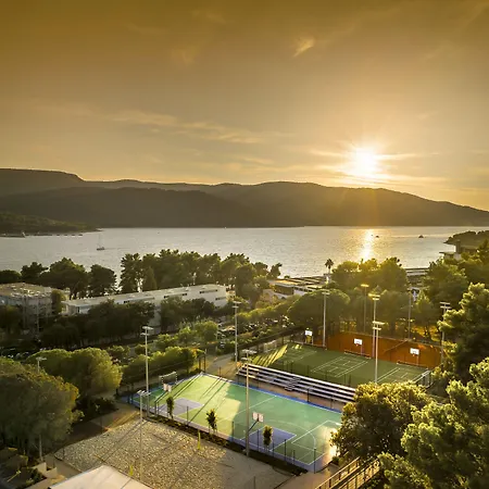 Hotel Sunny By Valamar