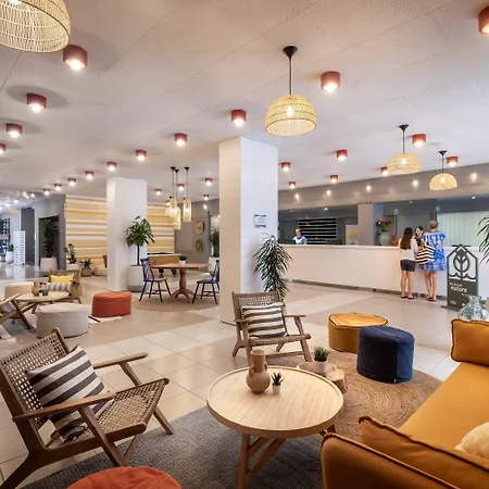 Szálloda Sunny By Valamar 3*