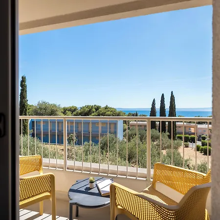 Sunny By Valamar Hotel