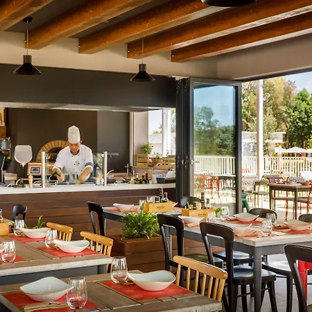 Szálloda Sunny By Valamar Makarska