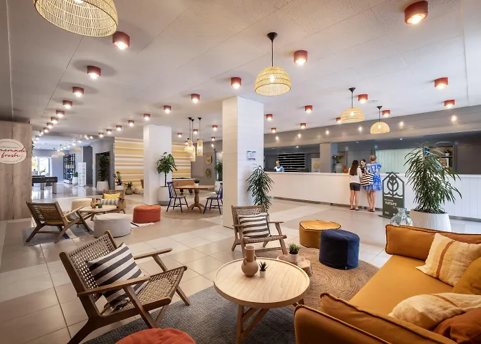 Hotell Sunny By Valamar 3*