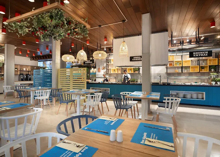 Sunny By Valamar Hotell