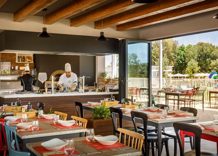 Hotell Sunny By Valamar Makarska