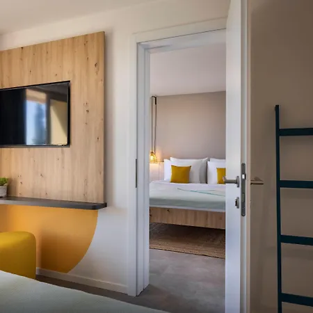 Hotel Sunny By Valamar 3*