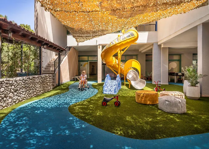 Sunny By Valamar Hotell 3*