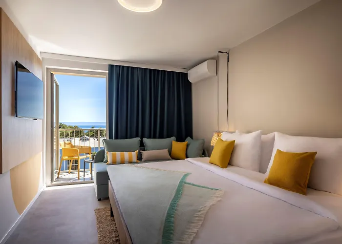 Sunny By Valamar Hotell 3*